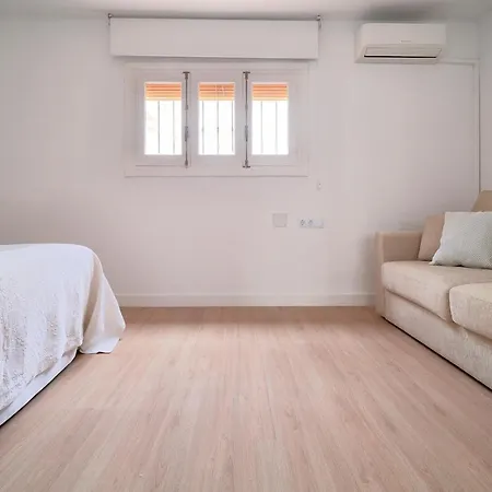 Orange Square Rooftop 250 M2 펜션 마르베야