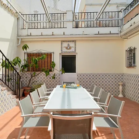 Orange Square Rooftop 250 M2 Nyaraló