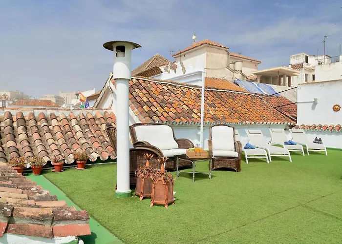 Orange Square Rooftop 250 M2 *