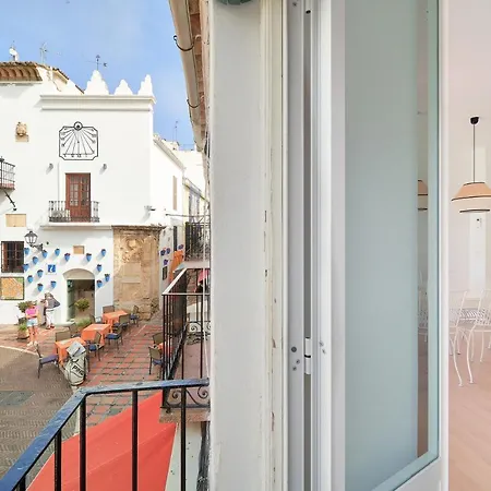 Orange Square Rooftop 250 M2 *